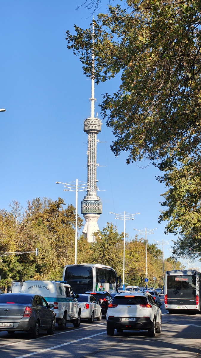 Наша станция метро (от которой мы ездим) называется Bodomzor и находится близко от Телевышки 