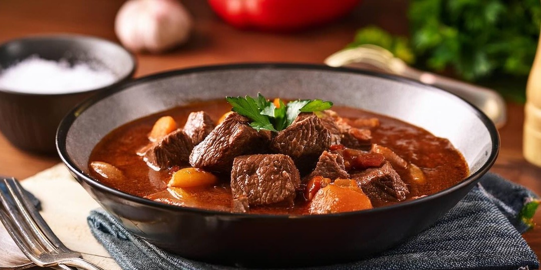 Гуляш венгерский — вкус, в котором горит медленное пламя истории