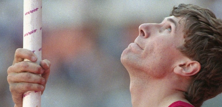 Этот тяжелый материнский выбор стал первым китом, на котором выросла феноменальная карьера.