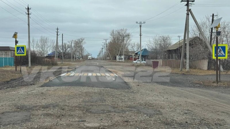     Дорога в поселке Малиновое озеро. Телеграм-канал «Подъем»