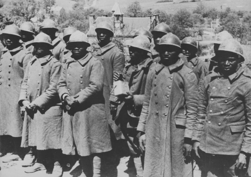 Колониальные бойцы Франции, 1940 год. 