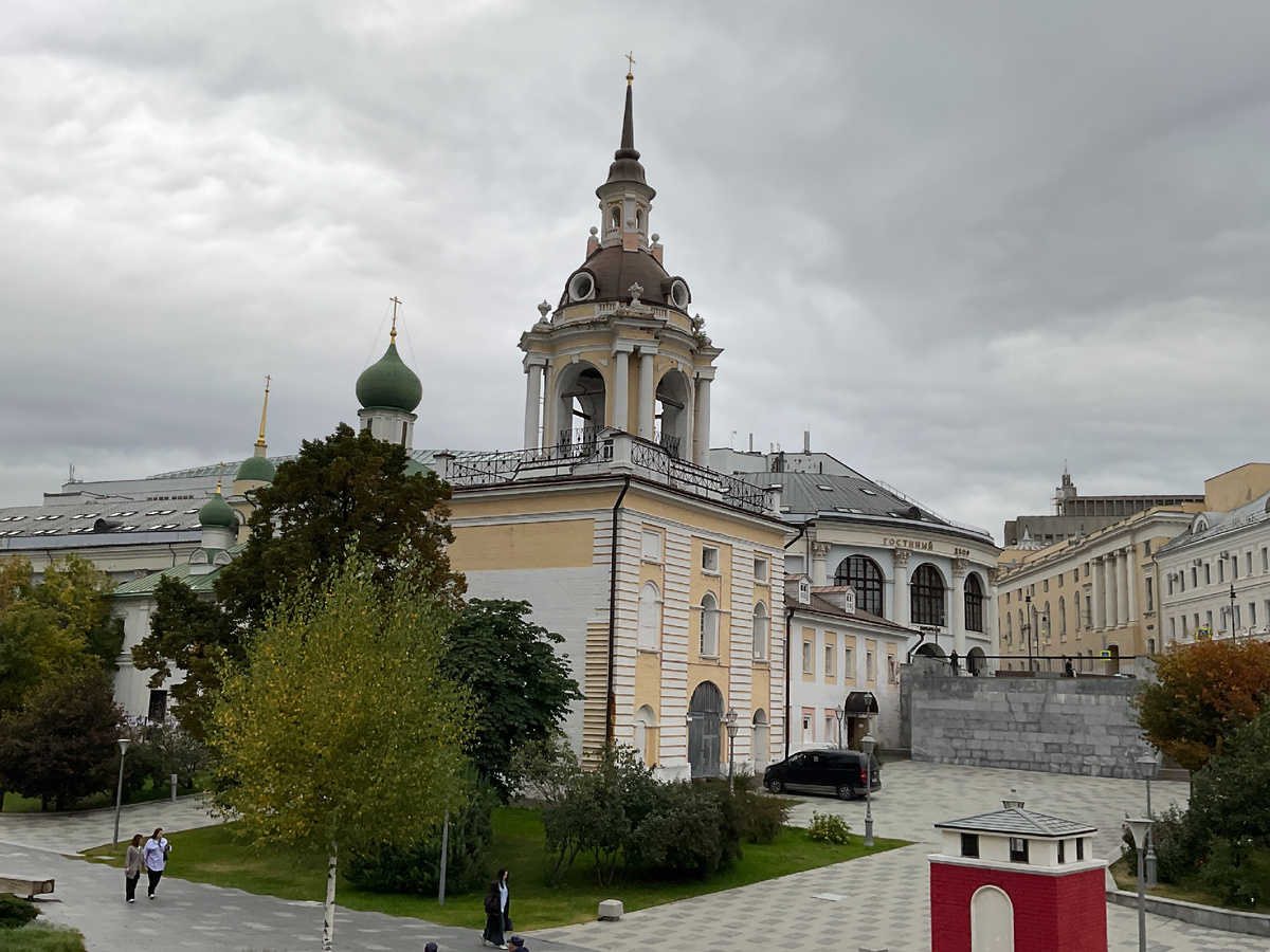 Трапезная, ул. Варварка, 8, Москва, Россия. Фото автора