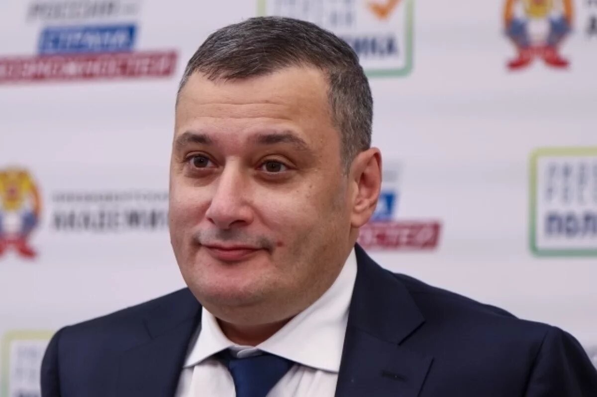    Хинштейн: нужно найти виновных в очереди за билетами в драмтеатр в Курске