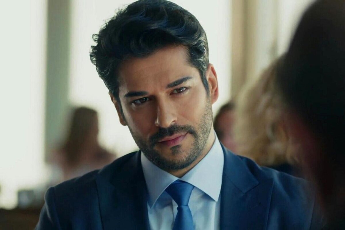    Бурак Озчивит — Кемаль Сойдере кадр из сериала