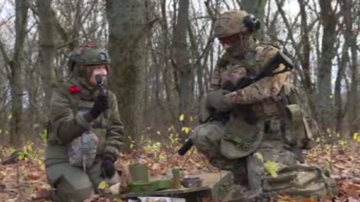    День военного разведчика бойцы встречают на фронтах спецоперации в Курской области