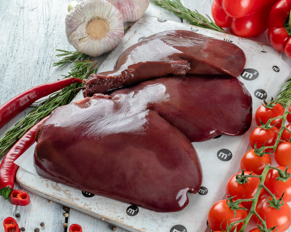 Печень лося – это не просто продукт, а настоящий кулинарный трофей, который может стать звездой вашего стола. Обладая уникальным, насыщенным вкусом и богатым питательным составом, она требует особого подхода в приготовлении, чтобы раскрыть весь свой потенциал. Забудьте о стереотипах о "дикой" и "жесткой" печени – с правильными техниками вы сможете приготовить нежное, ароматное и невероятно вкусное блюдо.