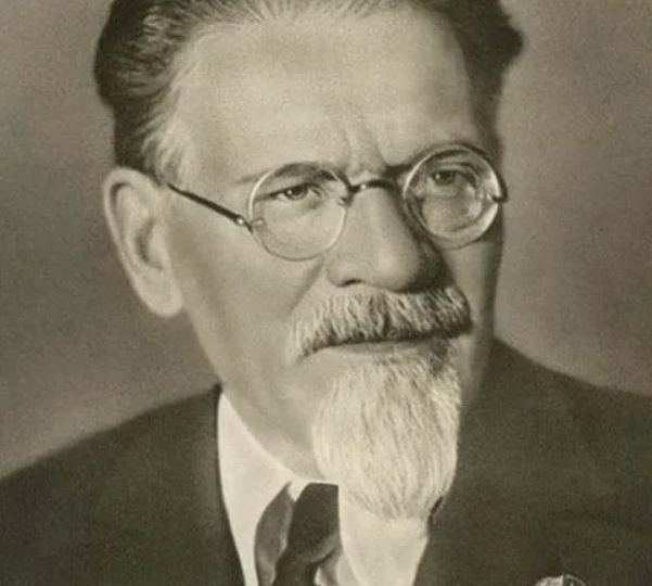 По многочисленным портретам его знали практически все в Советском Союзе в первой половине ХХ века и к нему за помощью обращались миллионы