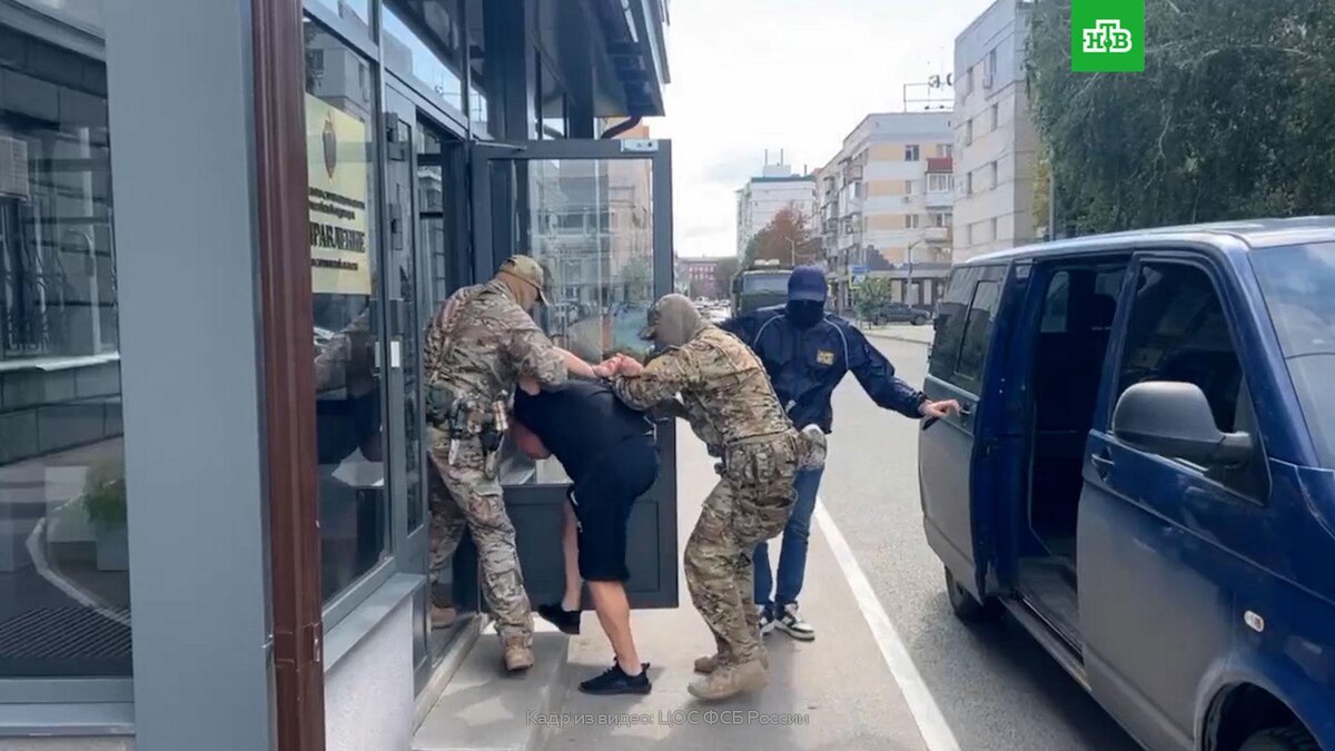    ФСБ показала задержание и допрос соучастника убийства генерала Москалика