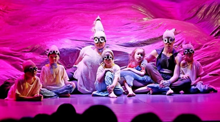     Мастер-классы, спектакли и концерты доступны маленьким зрителям (архивное фото)