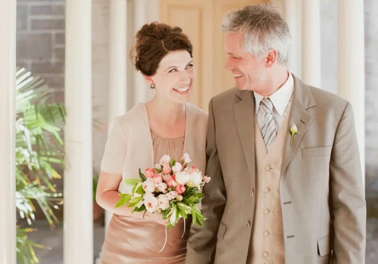 Я вышла замуж в 56 и пожалела уже на утро. Вот почему зрелая любовь бывает опаснее юношеской