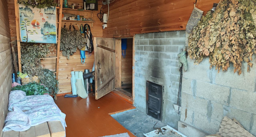    Не минвата и не опилки: вот чем утепляют потолок в бане деревенские умельцы - лучше всех современных материалов