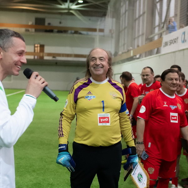     «Герои Олимпа» сыграли в футбол с командой «Старко»: победила дружба