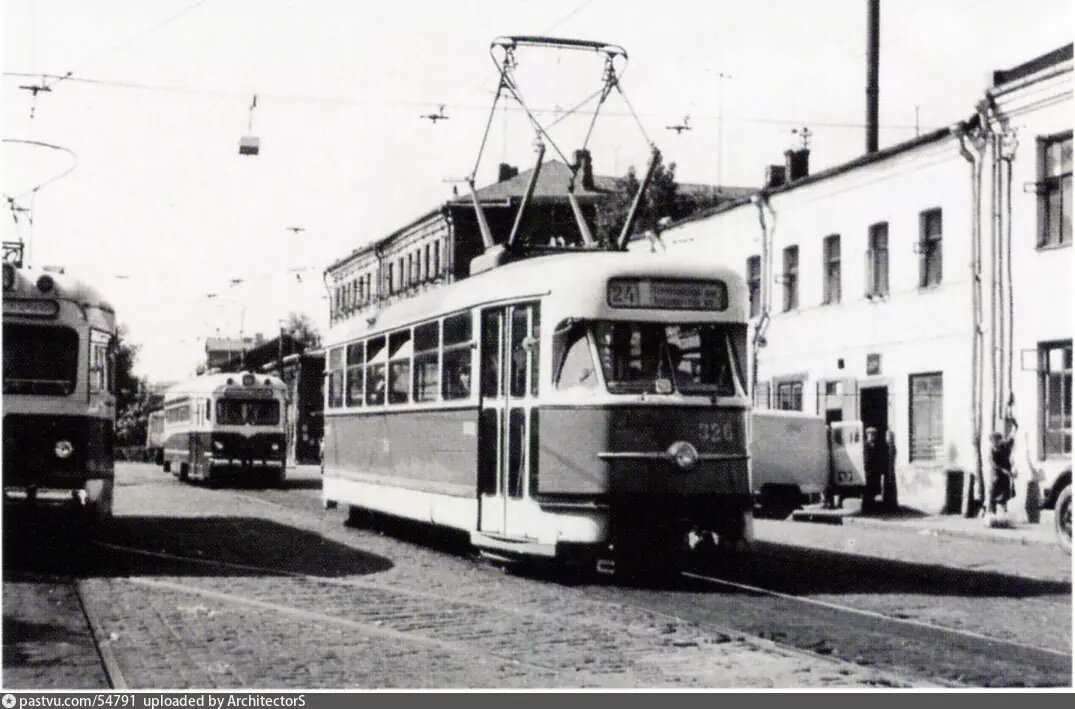 1963 г., г. Москва, Дубининская ул., вагон Tatra T2SU, маршрут № 24, автор фото: Berndt Arnold, источник: https://pastvu.com/p/54791