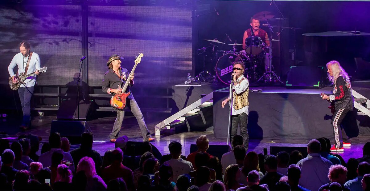 Группа Bad Company выступает в Мичигане в июне 2016 года.