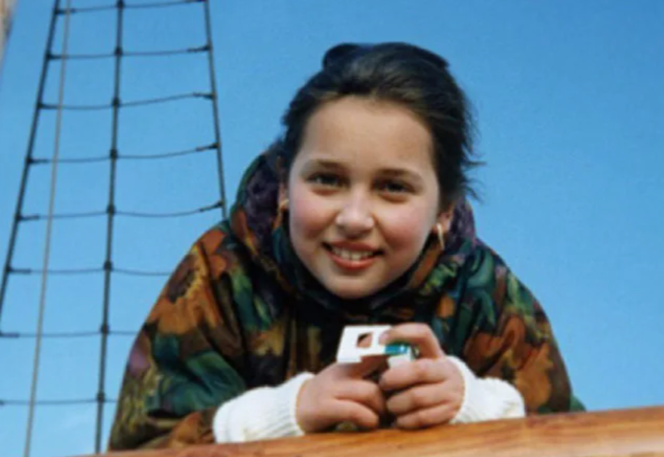 Алсу в юности