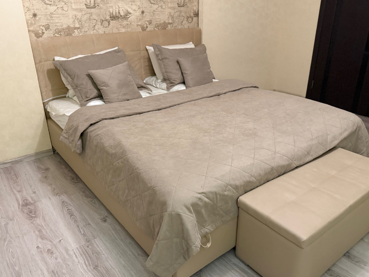 Почти бежевая мама😆