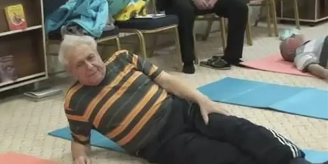 Два упражнения профессора Неумывакина, которые продлят вам жизнь на десятилетия