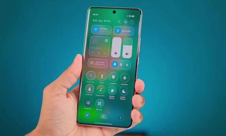    Liquid Glass добрался до realme. Изображение: TechVishal VSB