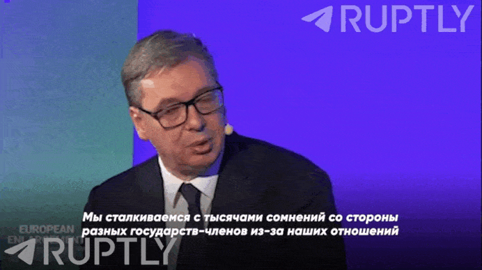    "Я не собираюсь оправдываться за то, что разговариваю с кем-то", - Вучич о своих отношениях с Москвой и Пекином и критике со стороны ЕС. Видео: Ruptly