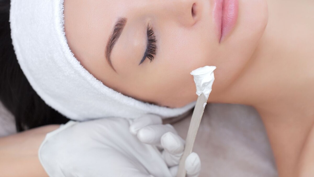 Косметология мыслит миллиметрами: как сохранить лицо, волосы и руки без “большой” операции 