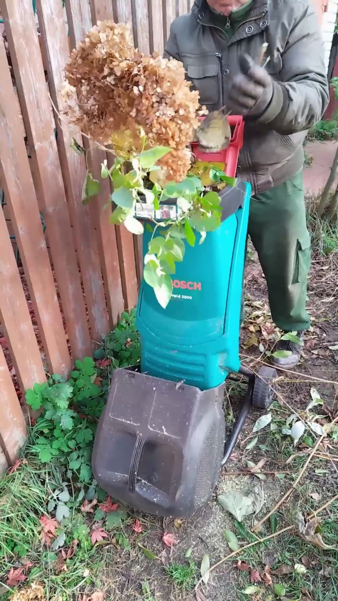 Садовый измельчитель.