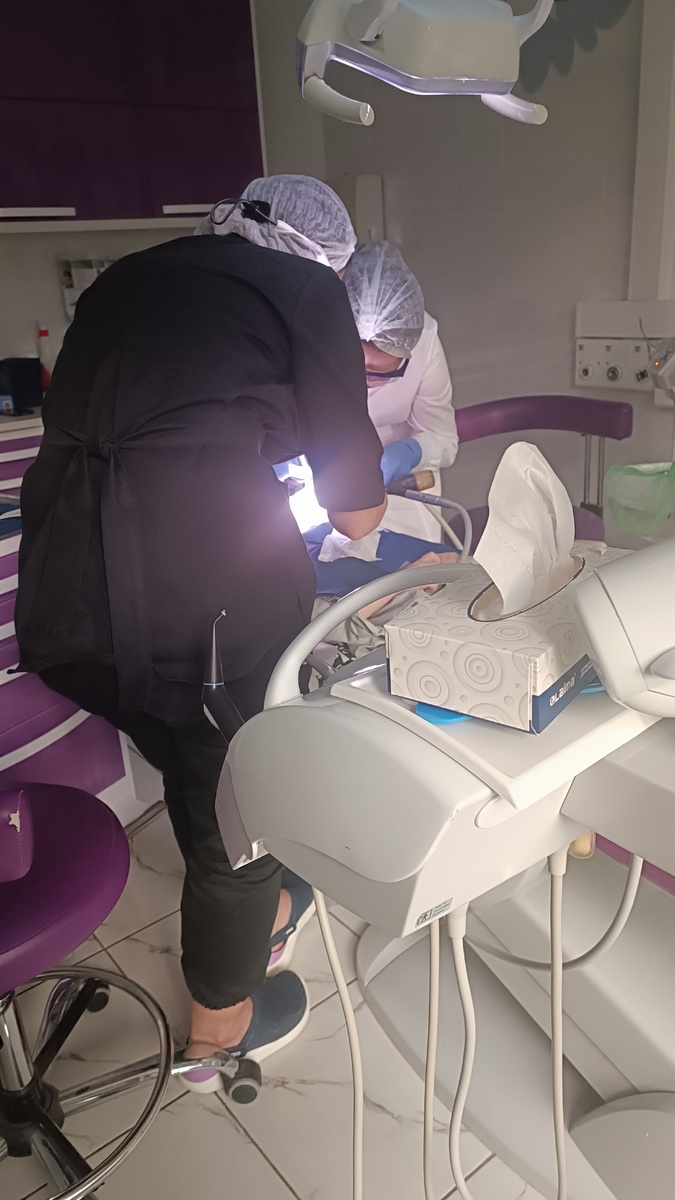 Чистка зубов 