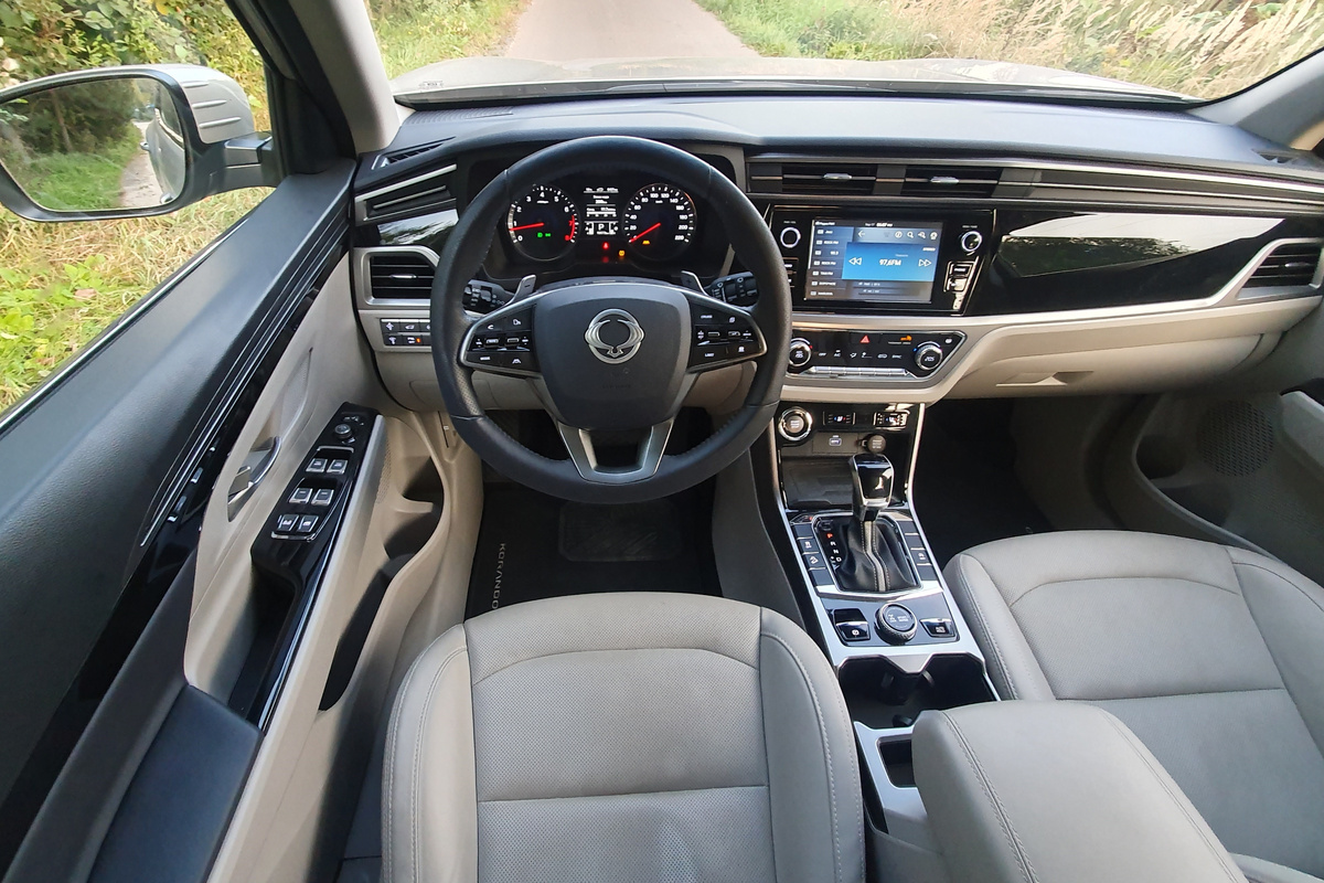 Салон KGM Korando. Фото из архива CarExpert.ru