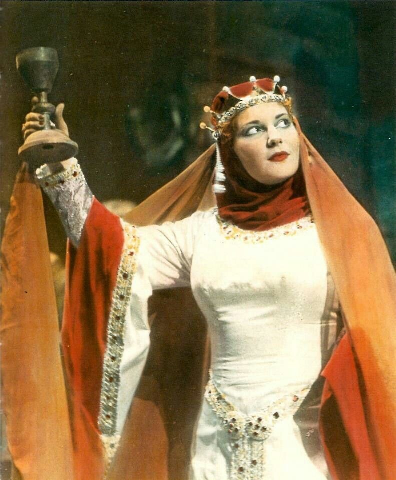 7 декабря 1952 года «Ла Скала» открывал сезон «Макбетом», где партию Леди Макбет впервые исполнила Мария Каллас