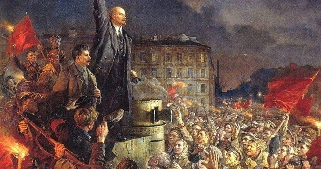 Почему "красные" и "белые" так назывались и в чем между ними разница?