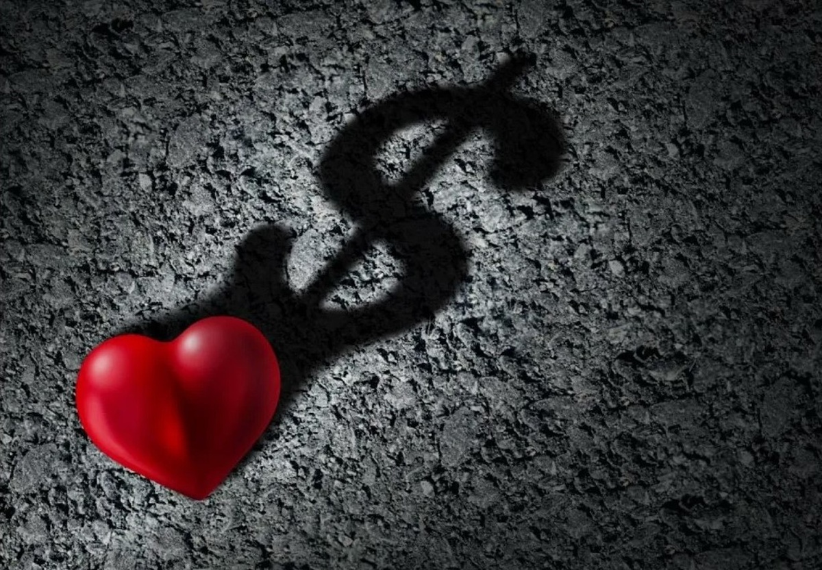 Иногда то, что мы считаем зовом сердца, на поверку оказывается шепотом кошелька.