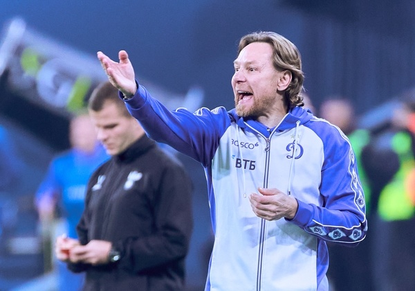 Валерий Карпин