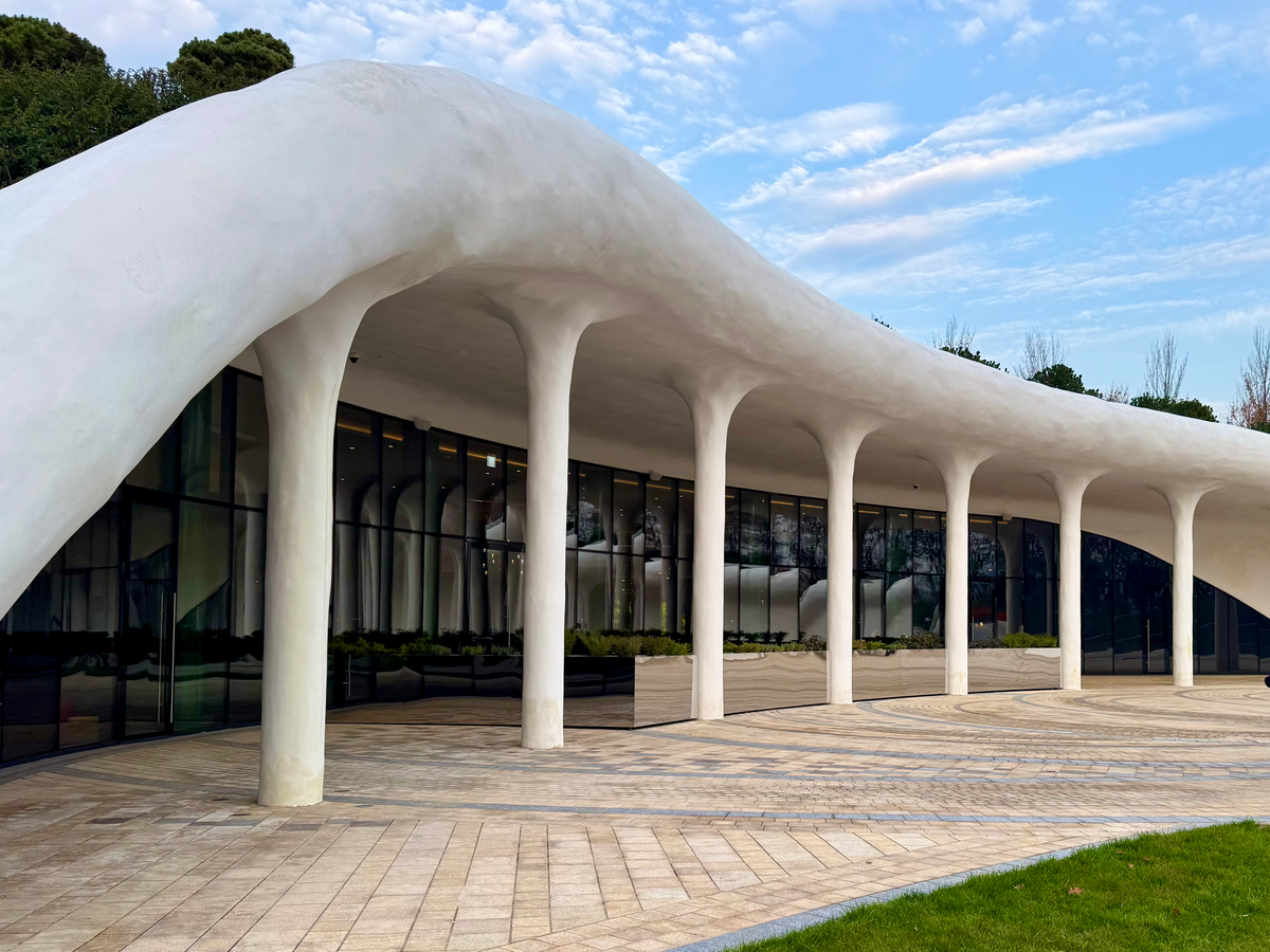 Кафе «Amavi» в парке Облаков в парке Галицкого в Краснодаре 