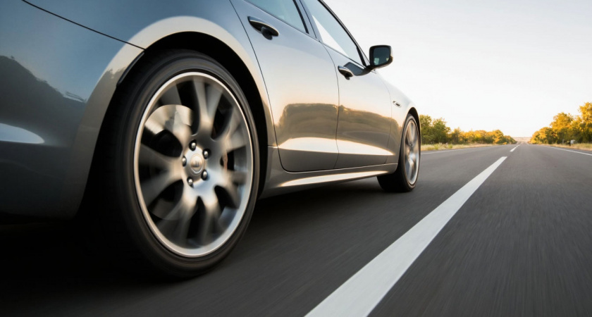    Верховный суд вынес окончательное решение: можно ли завершить обгон с пересечением сплошной справа?