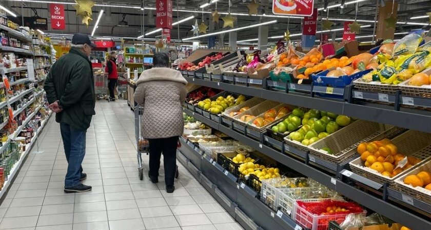    Эти продукты к Новому году приобретаю уже в ноябре - перед праздником не бьюсь в истерике: делюсь своим списком покупок