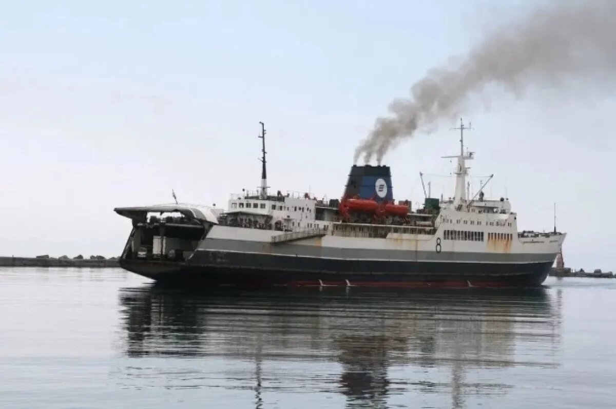    В Хабаровском крае паромы на Сахалин застряли из-за циклона