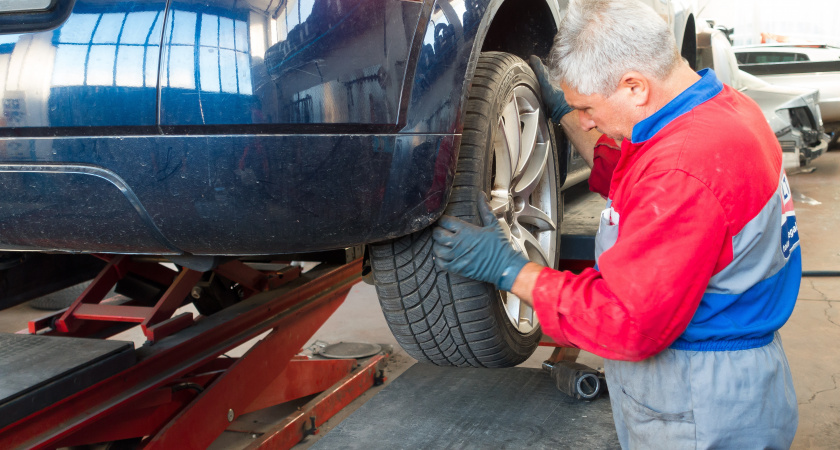    В ГИБДД уточнили, кто освобождается от прохождения техосмотра в 2025 году, а для кого - обязателен