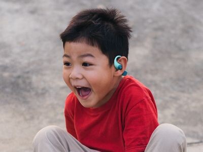    JBL выпустила детские TWS-наушники с функциями родительского контроля