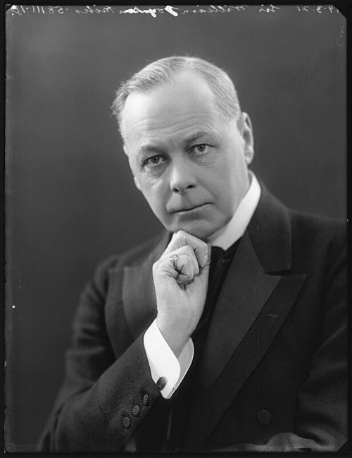 Уильям Джойнсон-Хикс, 1-й виконт Брентфорд (23 июня 1865 — 8 июня 1932) — английский адвокат и консервативный политик. Он был известен как сэр Уильям Джойнсон-Хикс, 1-й баронет, с 1919 по 1929 год и более известный как Джикс