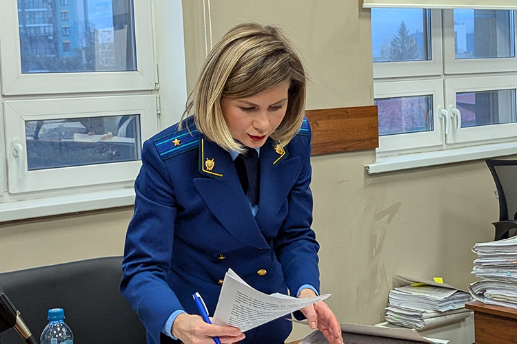    Прокуратура посчитала доходы Фаттахова: за 14 лет (12 лет «чиновничества», плюс за два года до этого) Фаттахов заработал 37,7 млн рублей.   
Фото: Анастасия Гусева