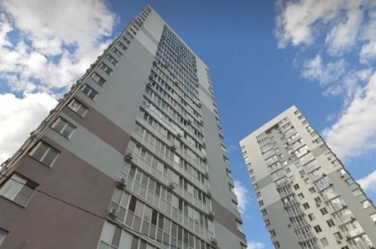    В Волгограде обследуют поврежденные в ходе атаки БПЛА дома