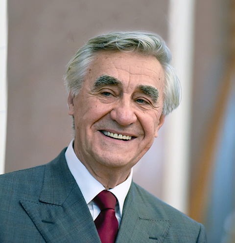 Анатолий Васильев