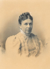 Графиня Софья Андреевна Толстая (урождённая Берс, 22 августа [3 сентября] 1844, Покровское-Стрешнево, Московская губерния, Российская империя — 4 ноября 1919, Ясная Поляна, Тульская губерния) — супруга, ближайшая помощница и сохранительница наследия Льва Толстого