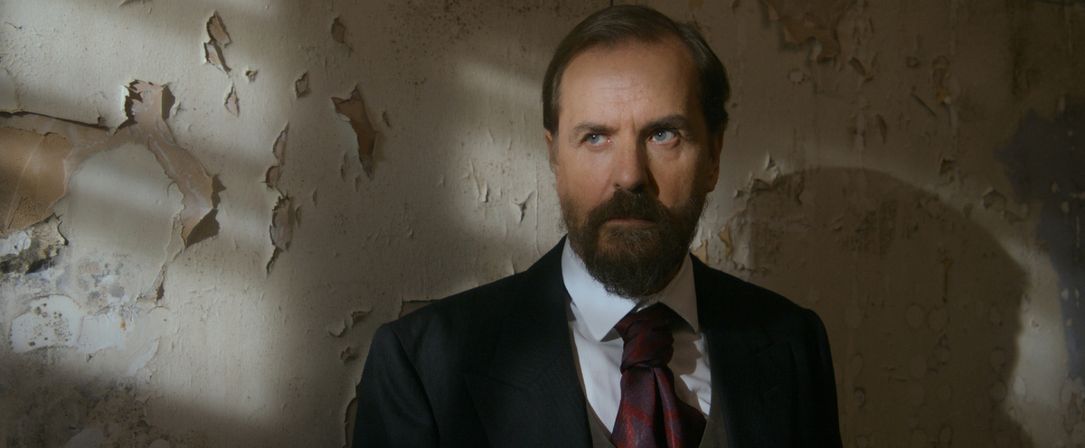 Франкенштейн: Воскрешение 2024 фильм - актеры и рейтинг, триллер про эксперименты, фильм про создание монстра