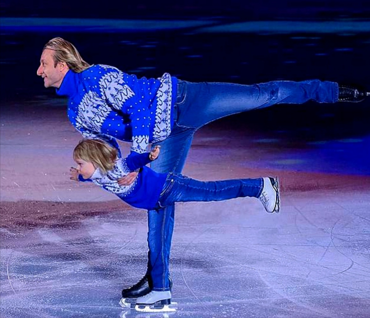 Плющенко с сыном