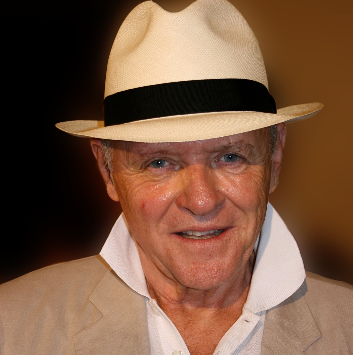 Энтони Хопкинс. Фото: Википедия