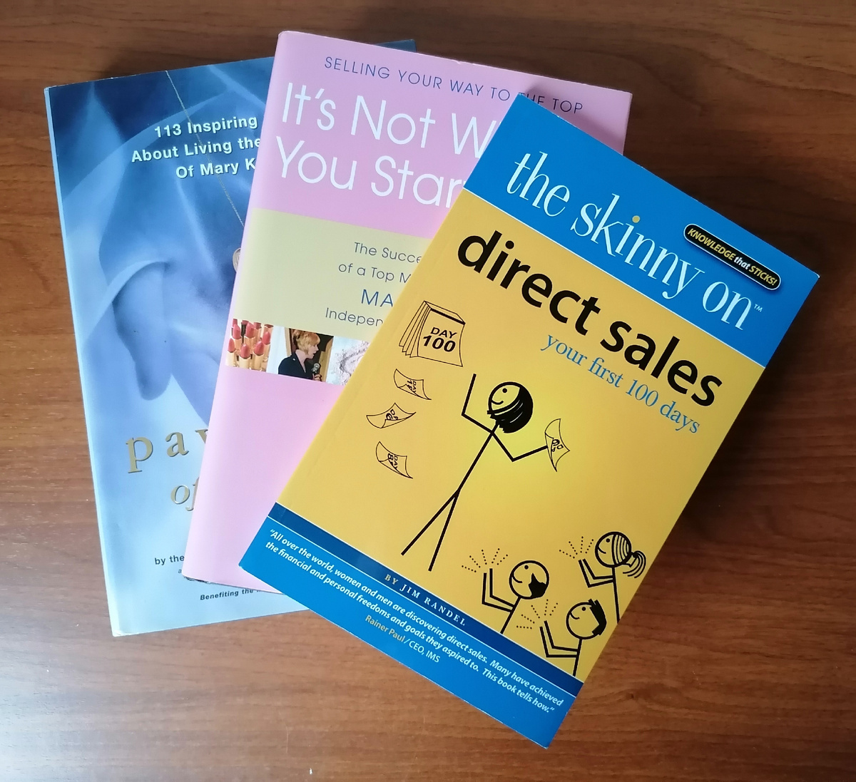 Эти три книги искали своего нового владельца полтора года, а нашли за один день)