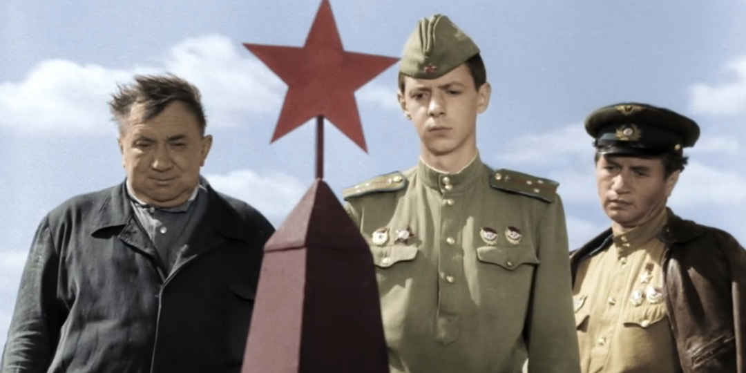 Когда и почему в СССР начали ставить пирамидки с красной звездой. Рассказываю любознательным