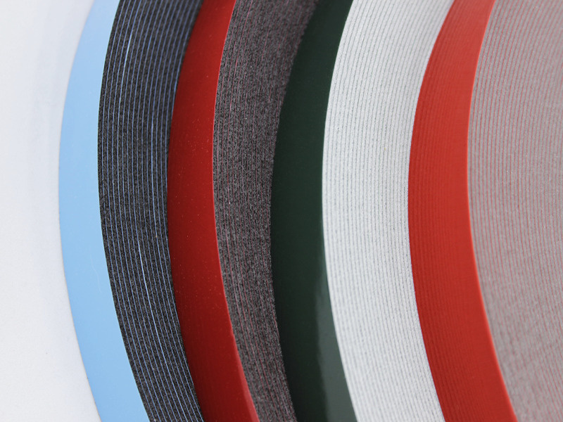 Двусторонняя клейкая лента на основе вспененного полиэтилена