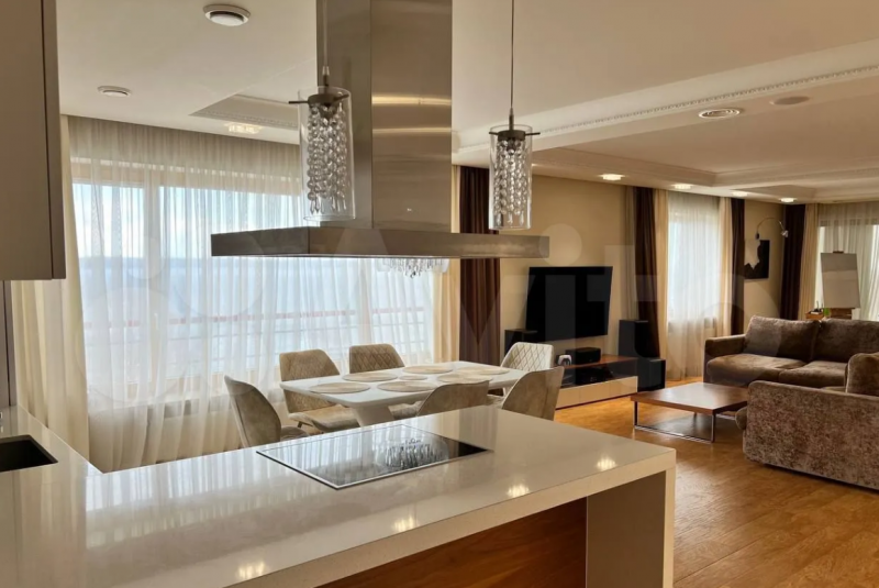    Бывшую квартиру экс-губернатора Карелии Андрея Нелидова продают за 69,9 млн рублейАвито