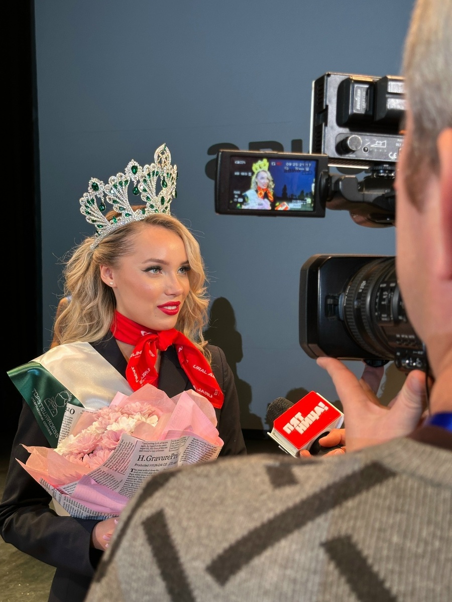 Фото: паблик ВКонтакте «Топ стюардесс» 